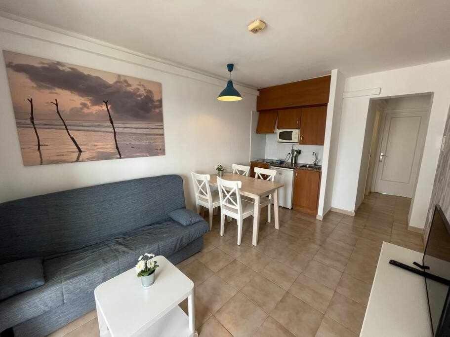 Mitjana Con Piscina Appartement *